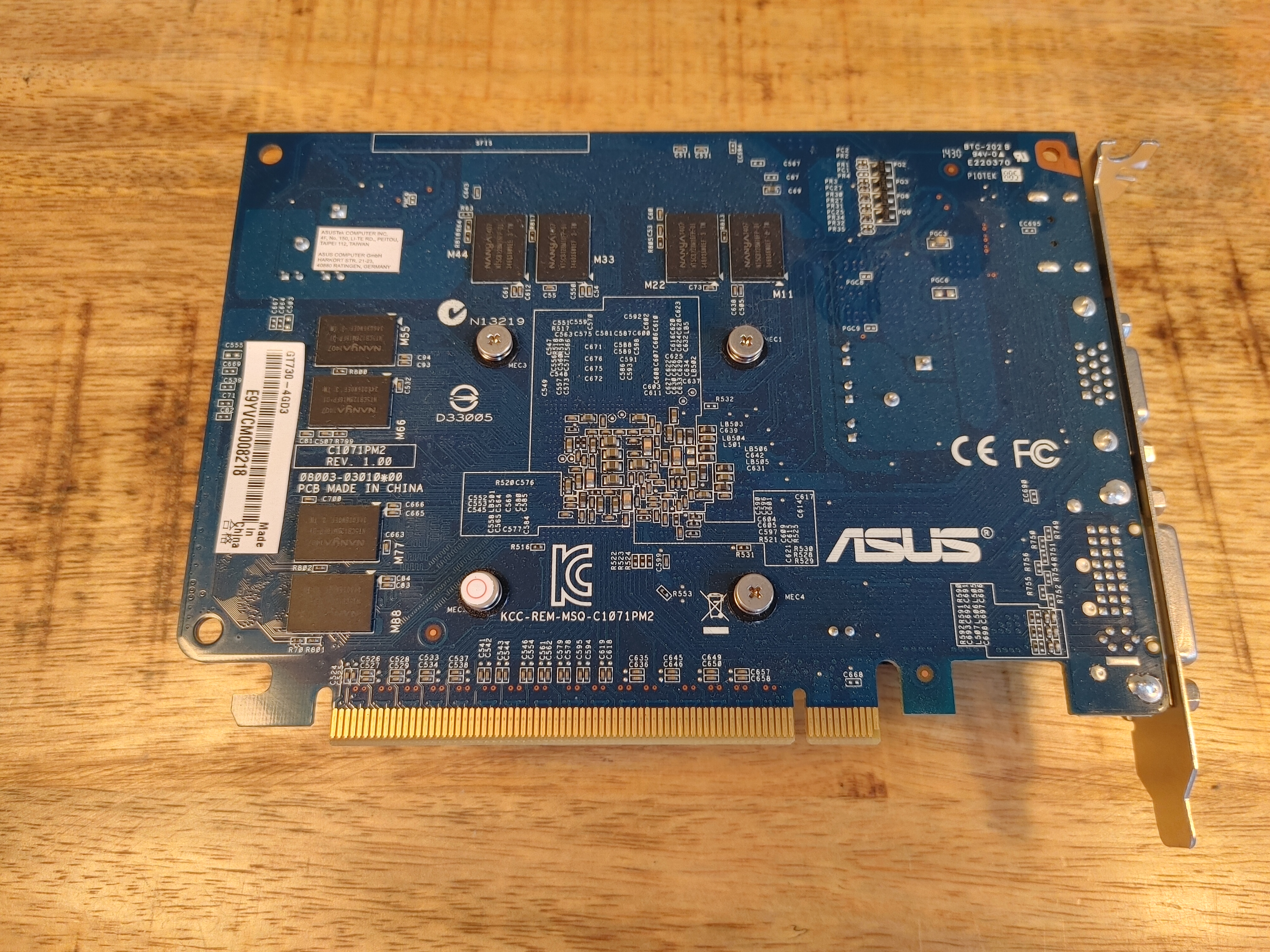 Asus GeForce GT 730 4GB (3) ASUS GeForce GT 730 4GB GDDR3