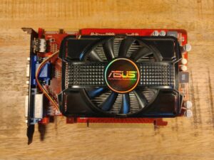 Asus Radeon HD5670 1GB GDDR5 (1) ASUS Radeon HD 5670 1GB GDDR5