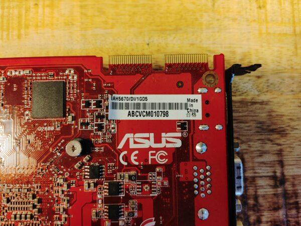 ASUS Radeon HD 5670 1GB GDDR5