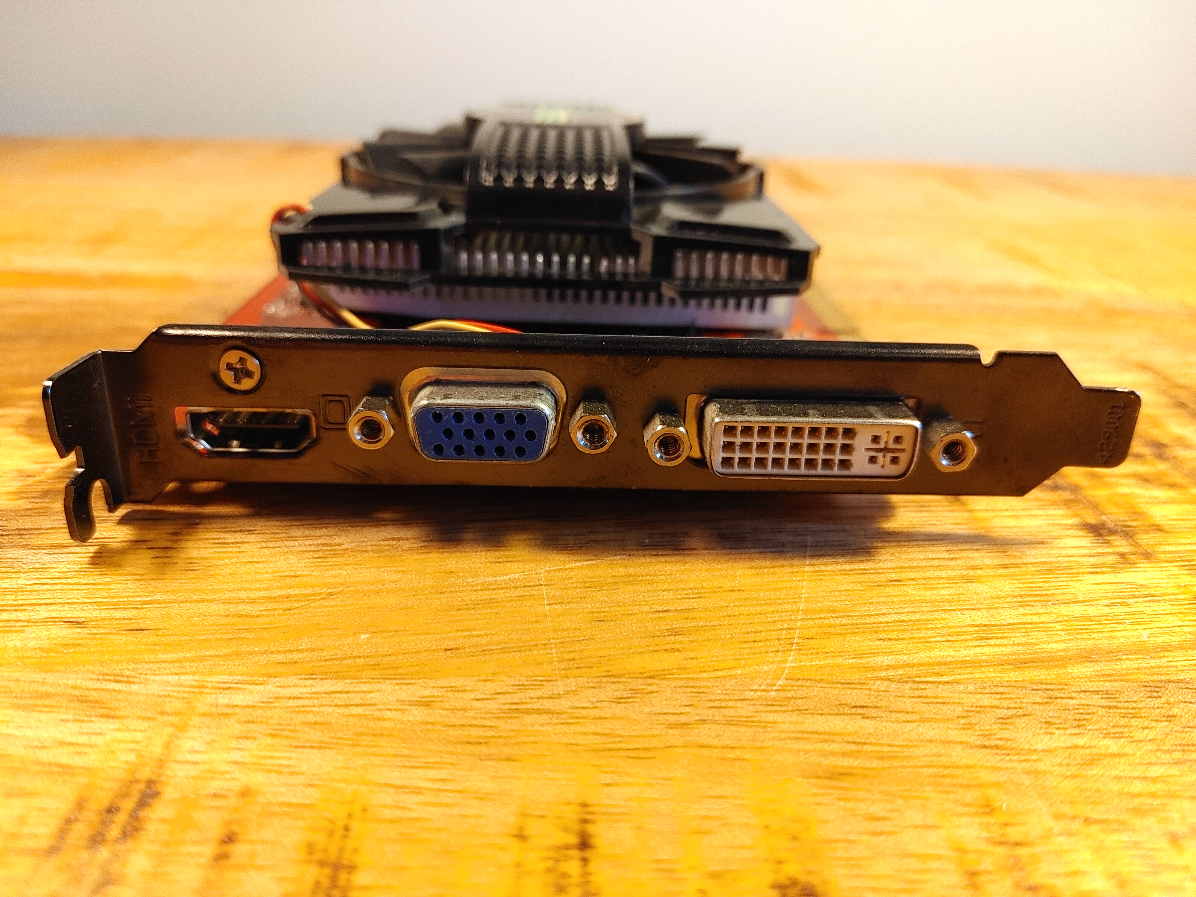 ASUS Radeon HD 5670 1GB GDDR5