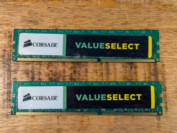 Corsair Valueselect 8GB DDR3 1600Mhz DIMM Set (2) Corsair Valueselect 8GB Set DDR3 1600Mhz