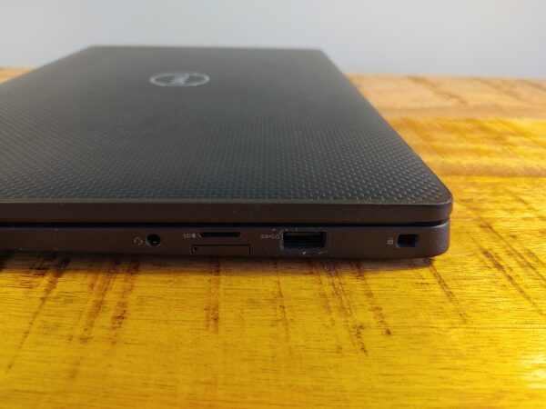 Dell Latitude 7400 | 8th Gen Intel Core i5 | 14.0" IPS Full HD Touchscreen