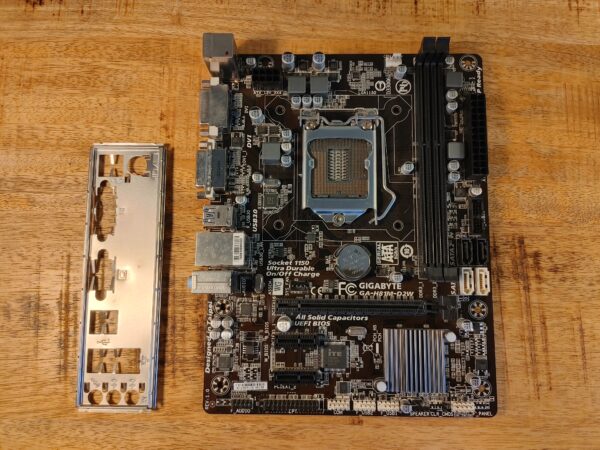 Gigabyte GA-H81M-D2W Socket 1150