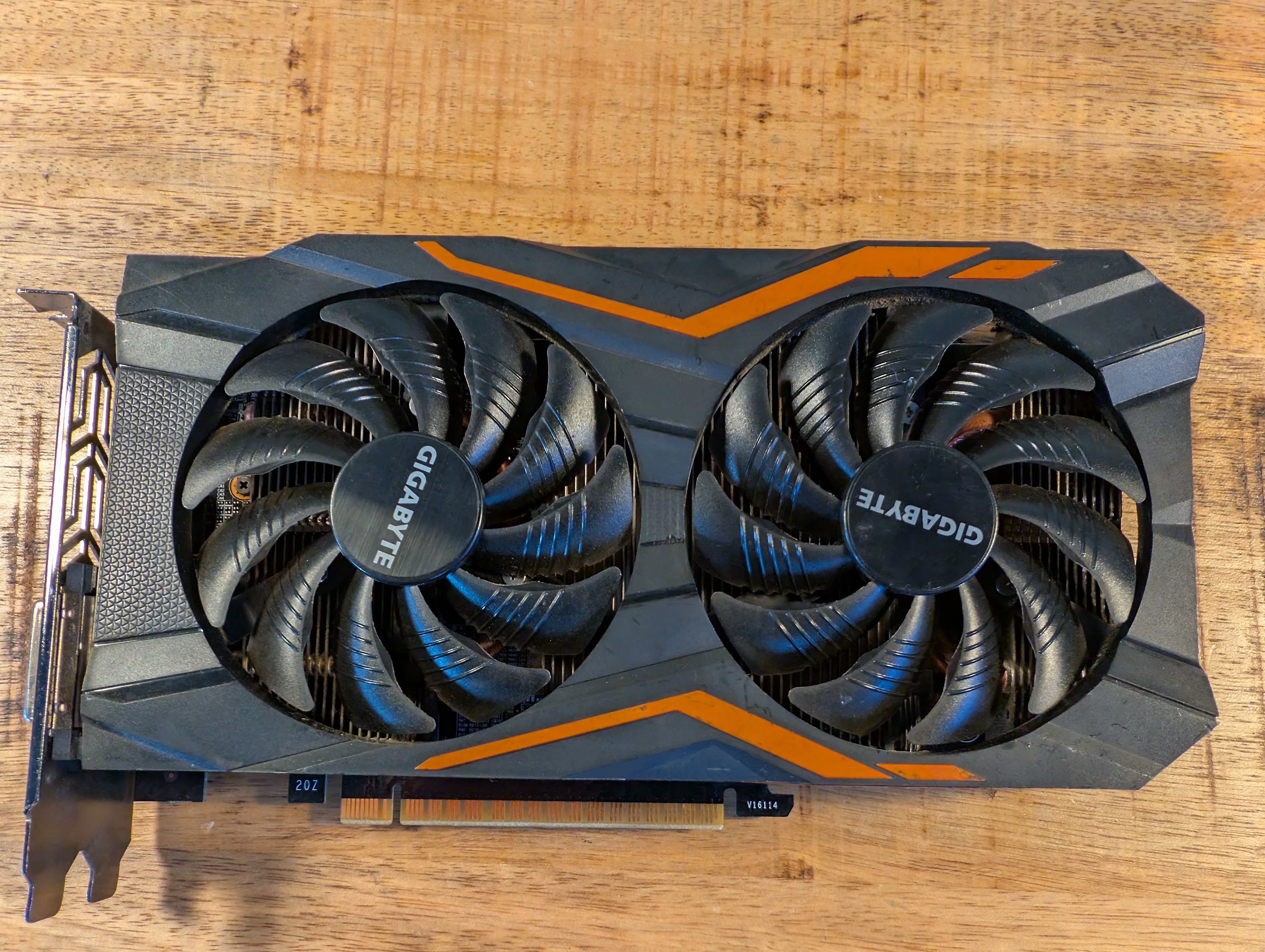 Gigabyte GeForce GTX 1050 4GB GDDR5 (1) Gigabyte Windforce GeForce GTX 1050 4GB GDDR5