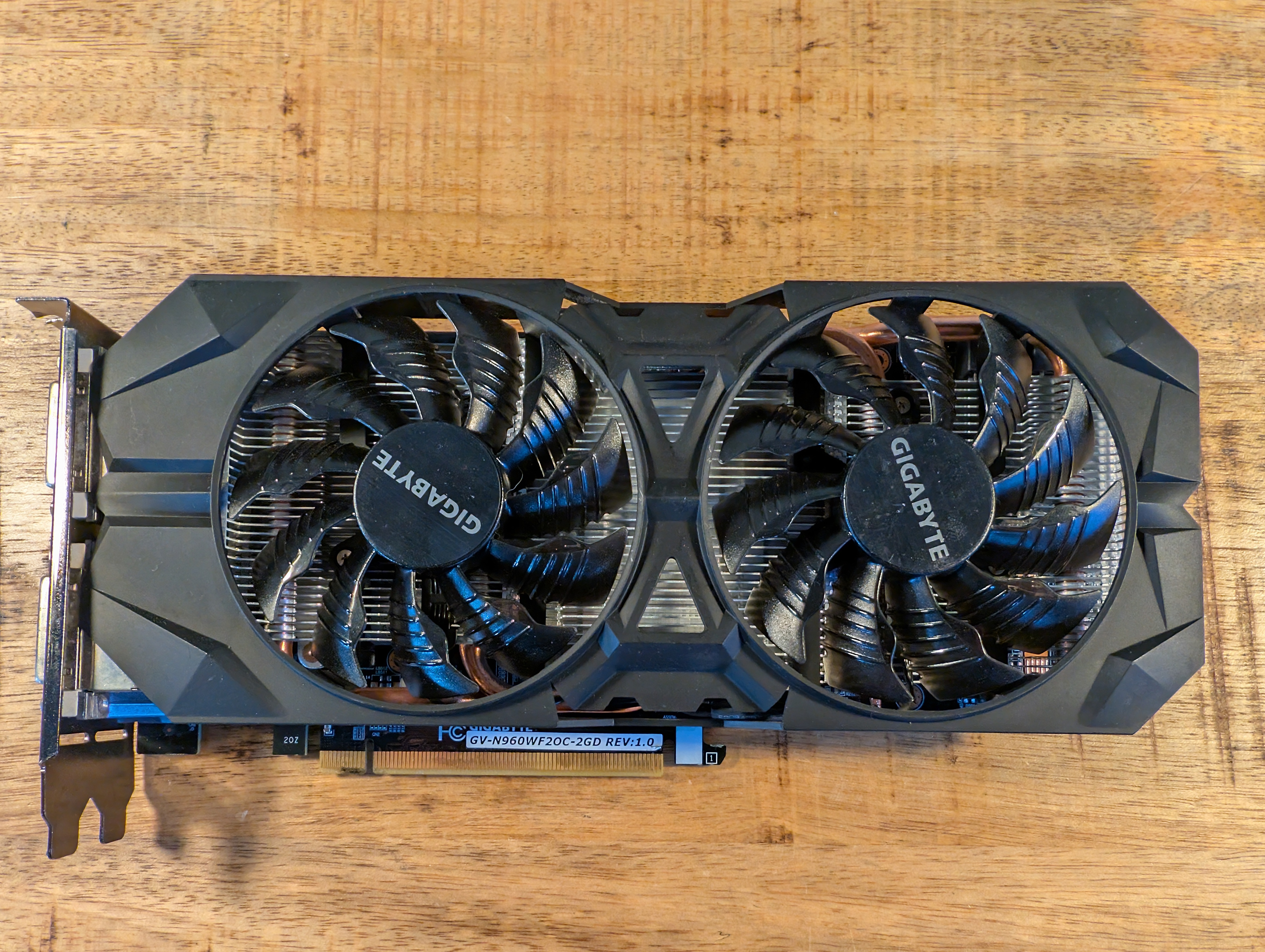 Gigabyte GeForce GTX 960 2GB GDDR5 OC (1) Gigabyte Windforce GeForce GTX 960 2GB GDDR5 OC Editie