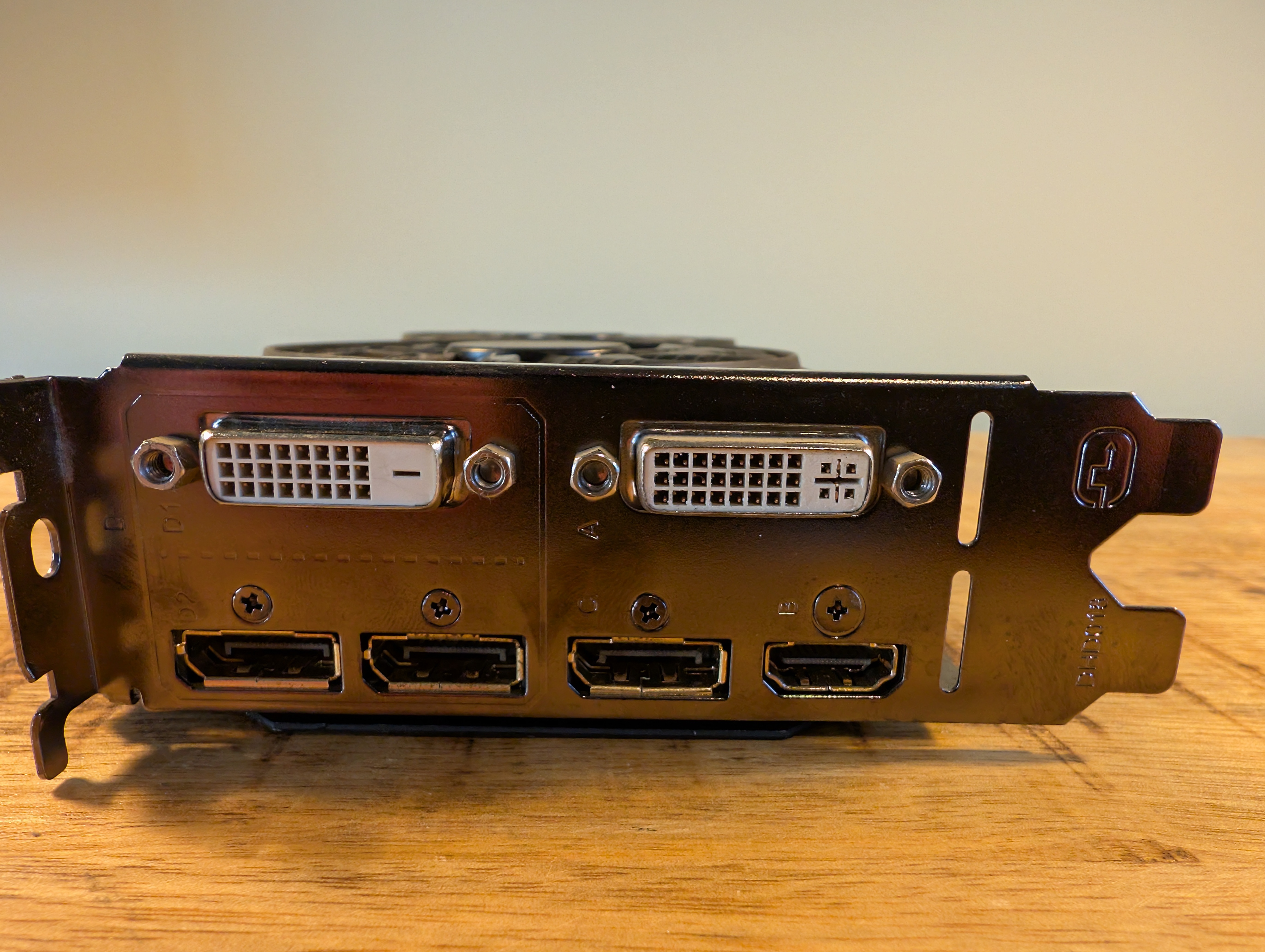 Gigabyte GeForce GTX 960 4GB GDDR5 (4) Gigabyte Windforce GeForce GTX 960 4GB GDDR5 OC Editie