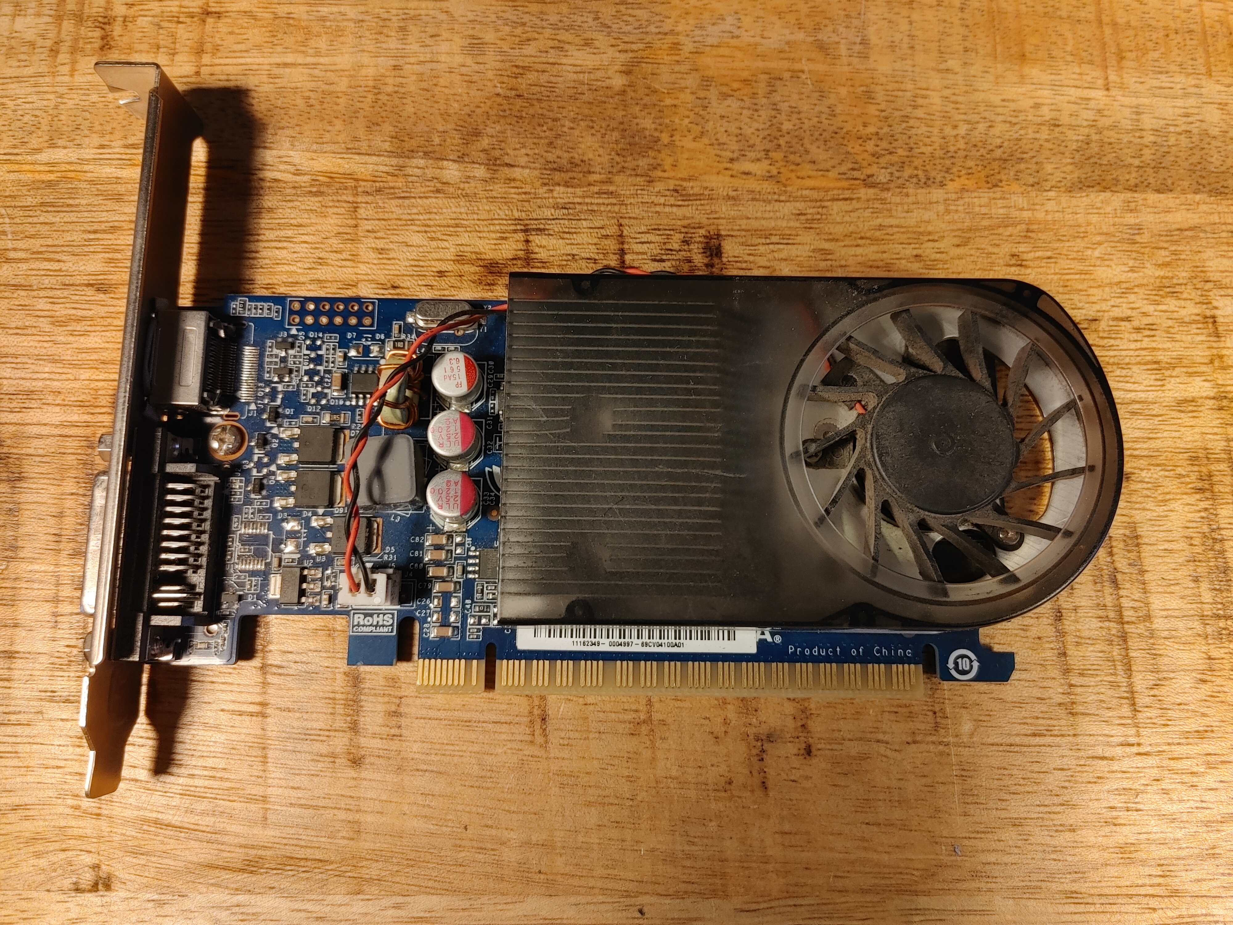 HP GeForce GT 530 2GB GDDR3 (2) HP GeForce GT 530 2GB GDDR3