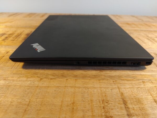 Lenovo ThinkPad X1 Carbon 5th Gen | 6th Gen Intel Core i5 | 14.0" IPS Full HD