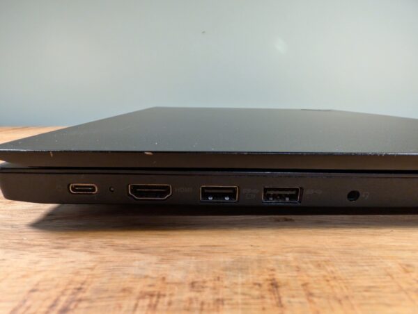 Lenovo ThinkPad E580 (6) Lenovo ThinkPad E580 | 8th Gen Intel Core i5 | 15.6" IPS Full HD