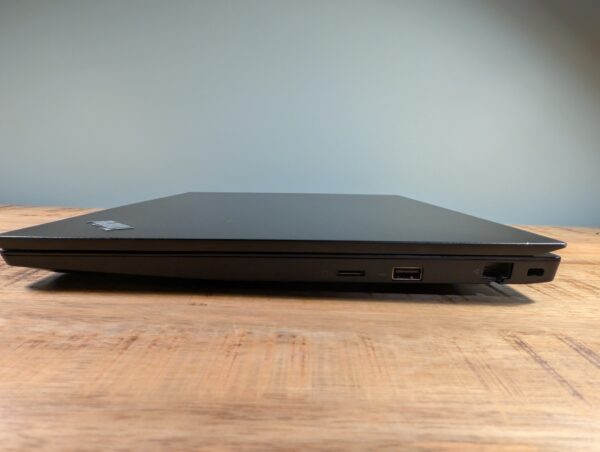 Lenovo ThinkPad E580 (8) Lenovo ThinkPad E580 | 8th Gen Intel Core i5 | 15.6" IPS Full HD