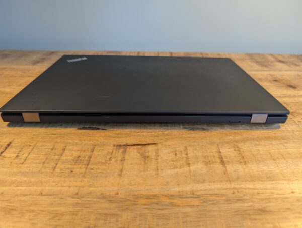 Lenovo ThinkPad T15 Gen 2 | 11th Gen Intel Core i7 | 15.6" IPS Full HD