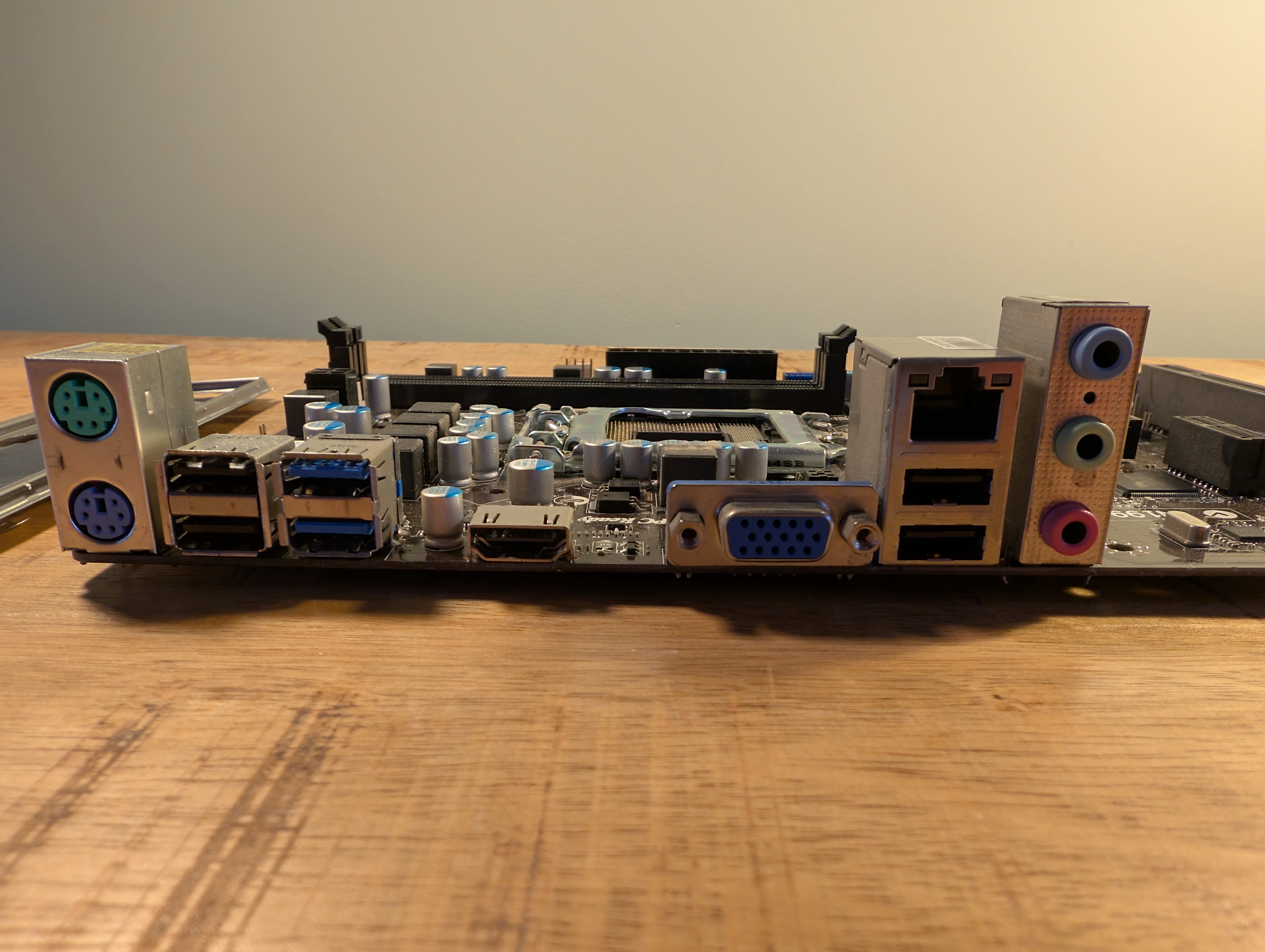 MSI B75MA-E31 Socket 1155