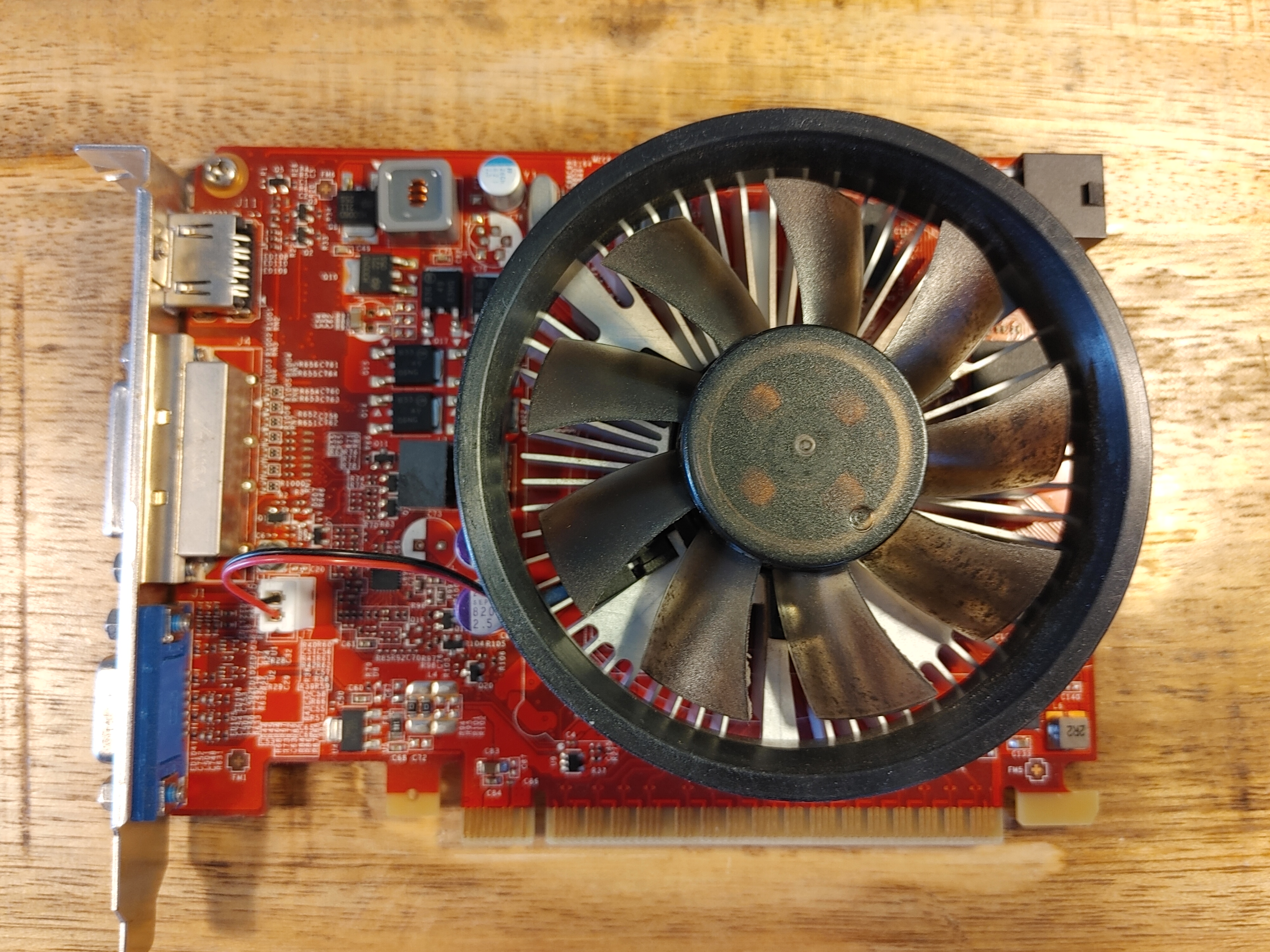 MSI GeForce GTX 650 1GB GDDR5 (1) MSI GeForce GTX 650 1GB GDDR5