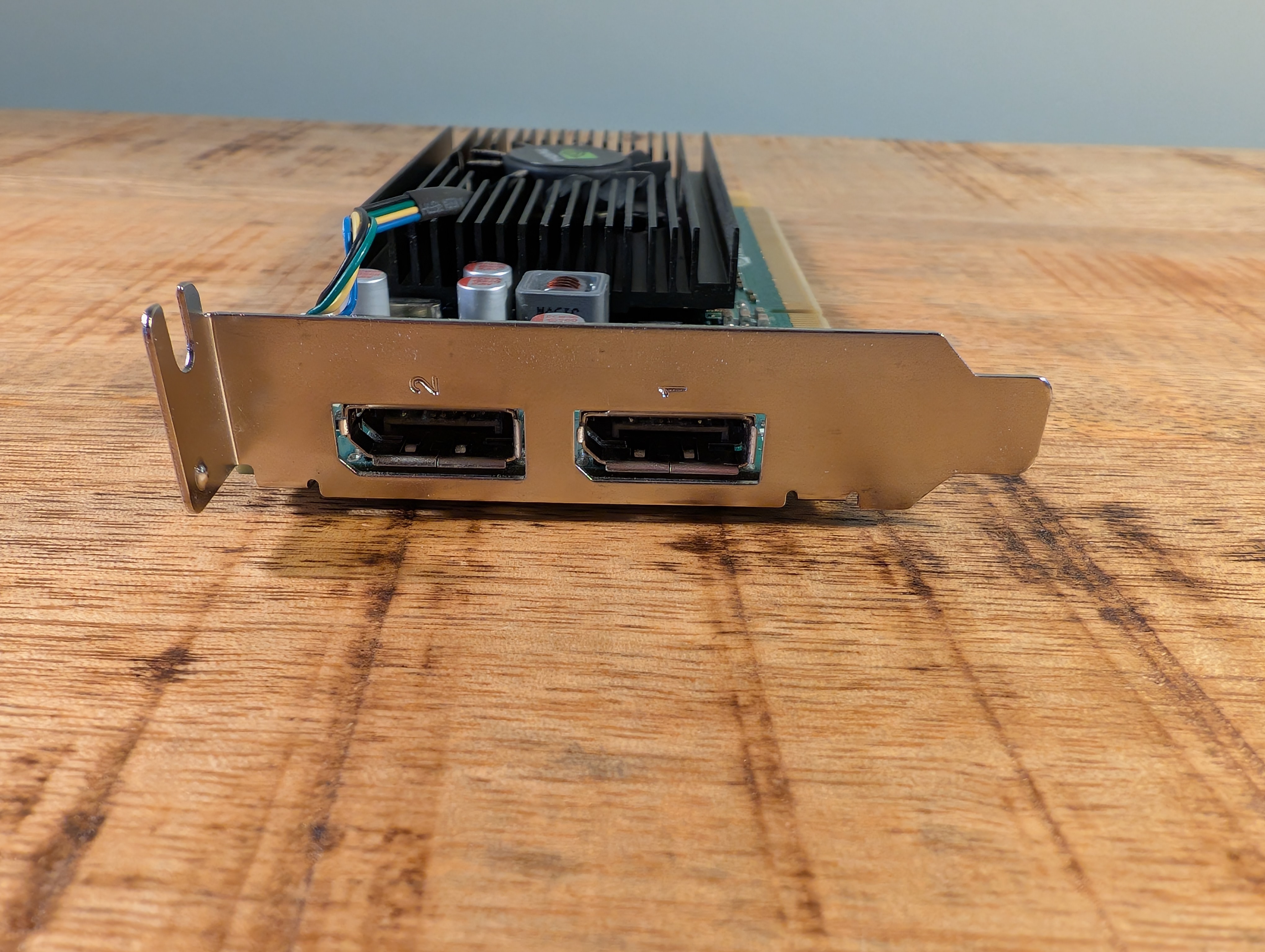 Nvidia NVS 310 1GB LP (4) PNY NVS 310 1GB GDDR3