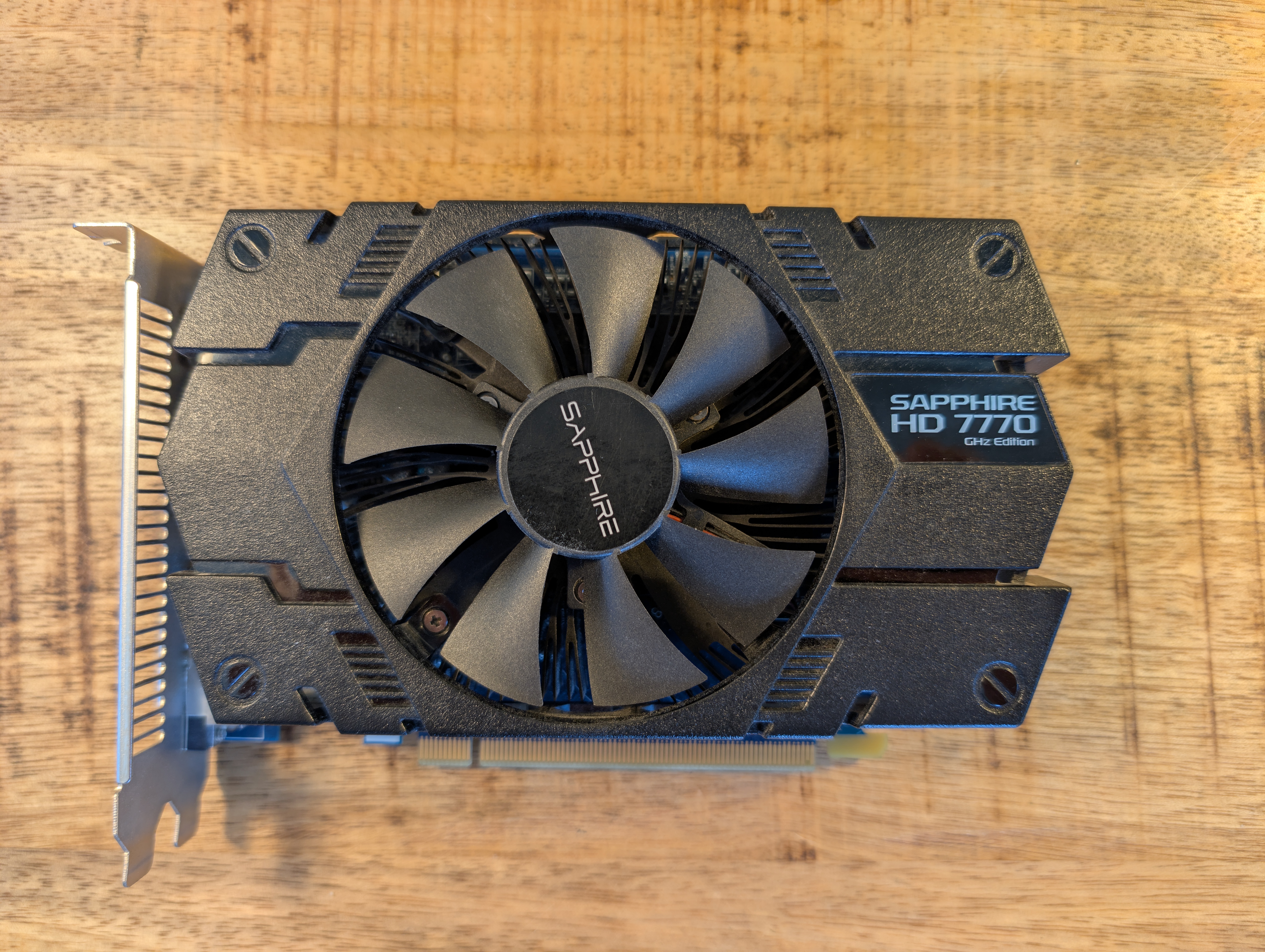 Sapphire Radeon HD7770 1GB GDDR5 (1) Sapphire Radeon HD 7770 1GB GDDR5