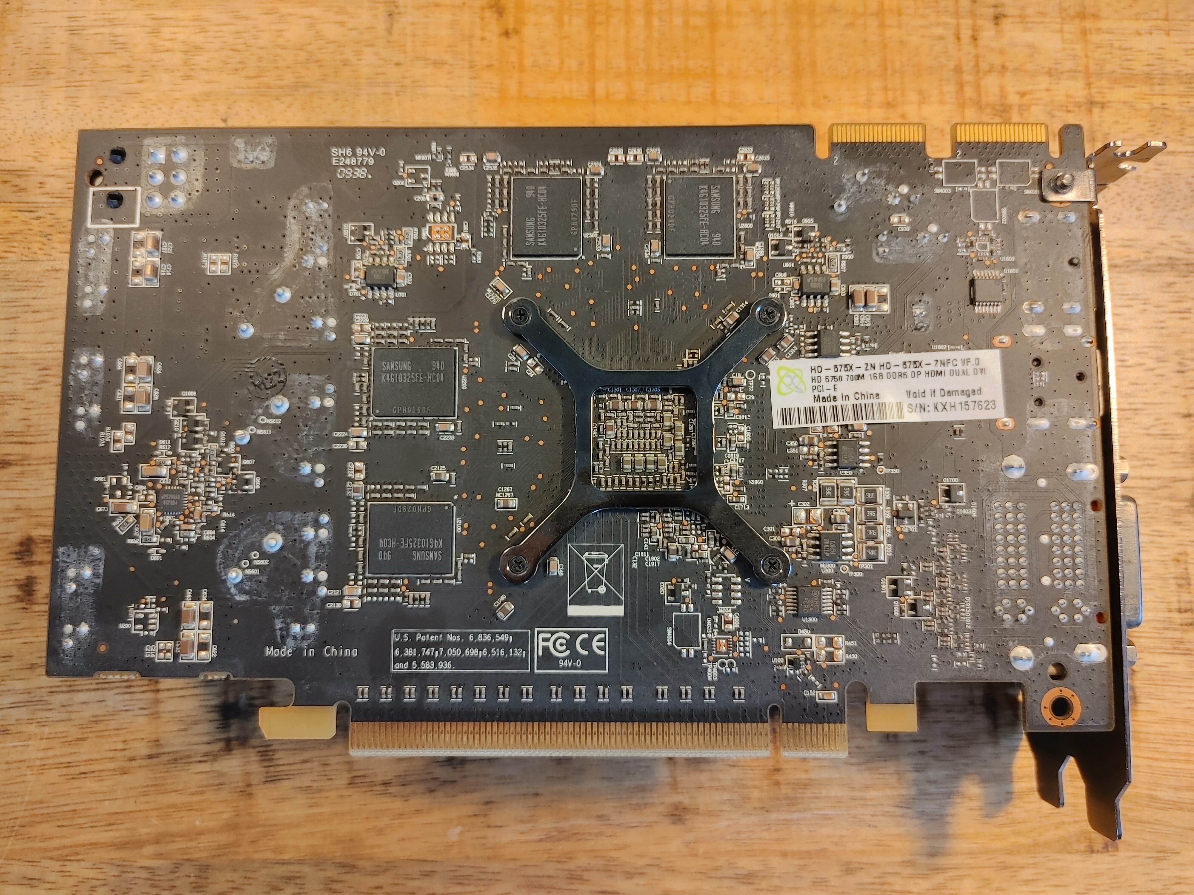 XFX Radeon HD 5750 1GB GDDR5