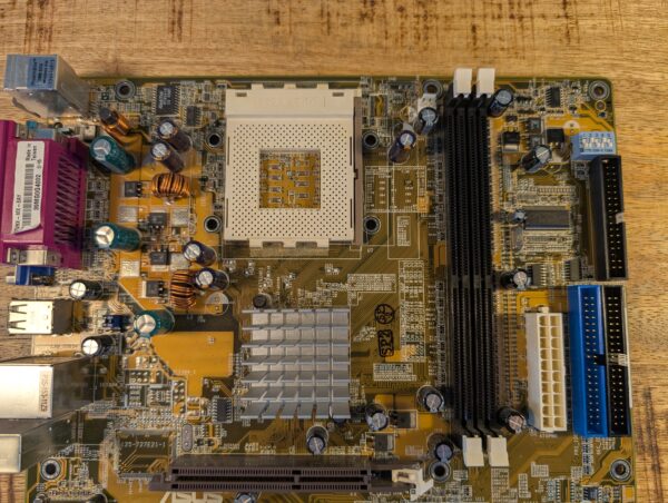 Asus A7V8X-MX mATX
