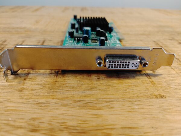 ATI Radeon 7000 32MB DDR-RAM AGP