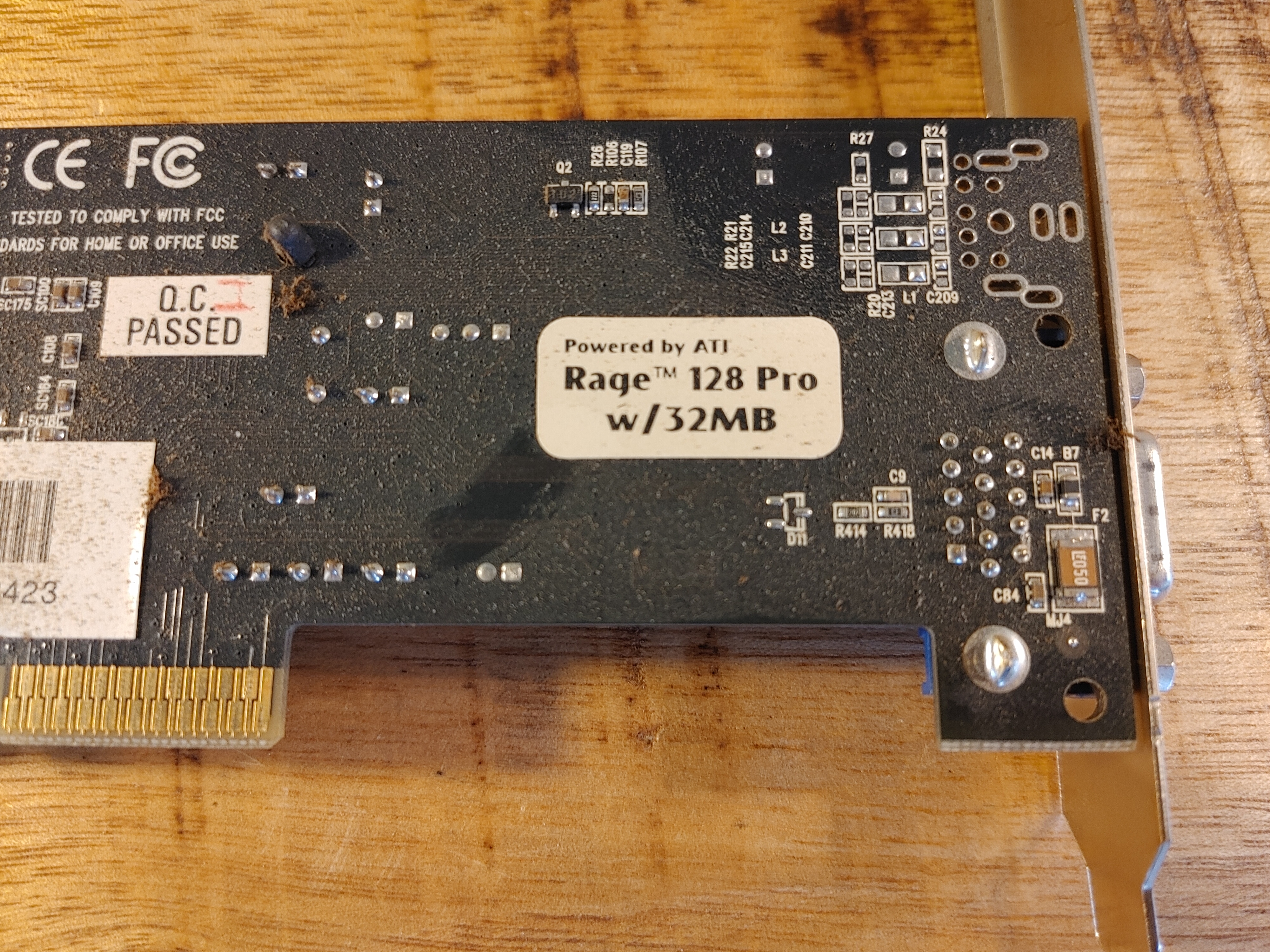 ATI Rage 128 Pro 32MB SD-RAM AGP