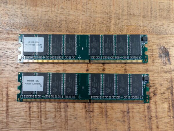 Buffalo 2GB Set DDR 400Mhz