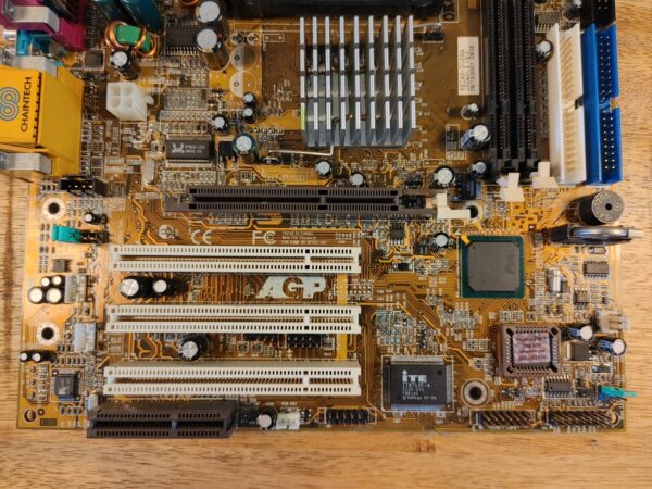 Chaintech 9BIA0-D100A mATX