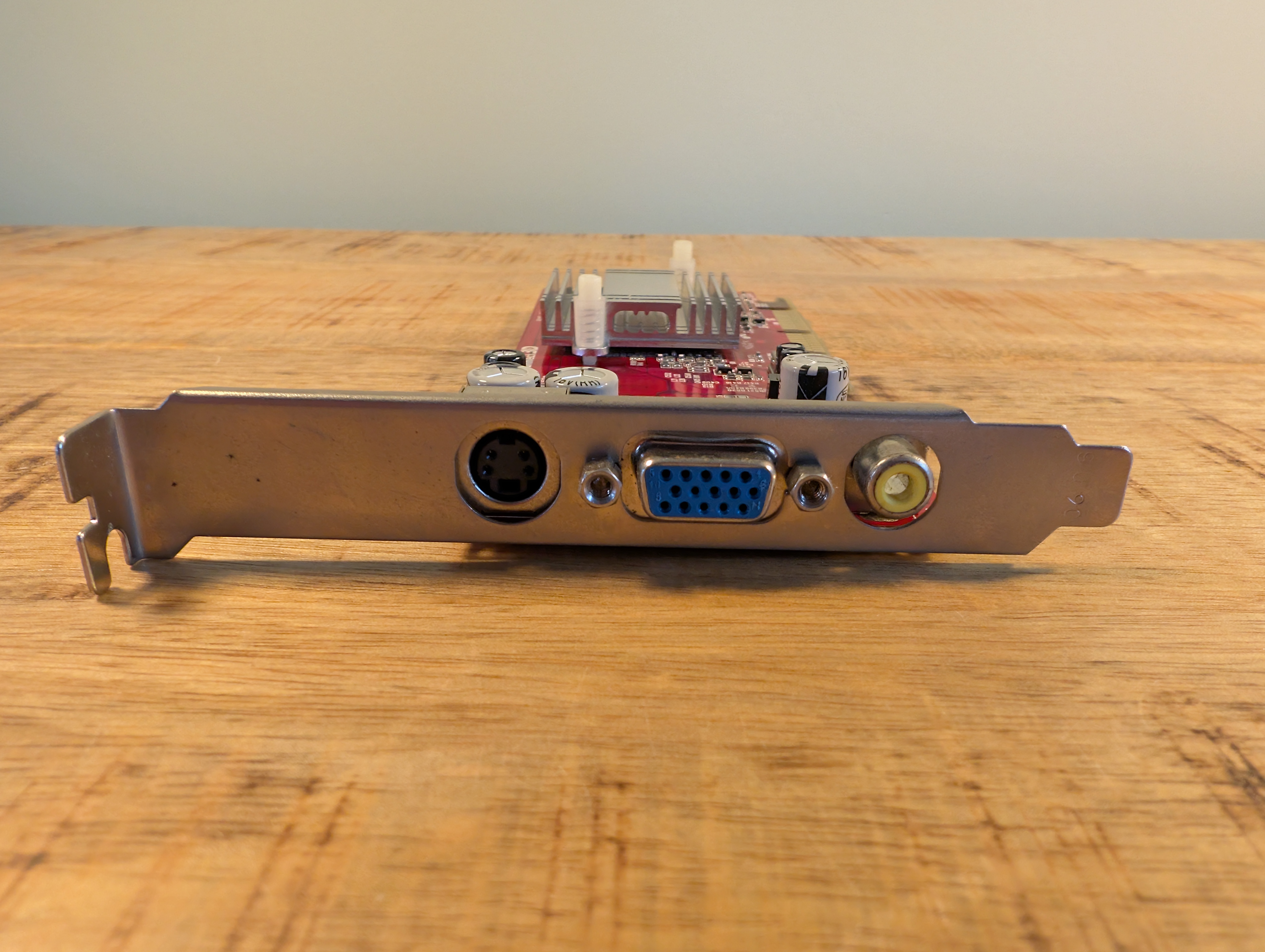 Connect3D Radeon 9250 SE 128MB DDR AGP