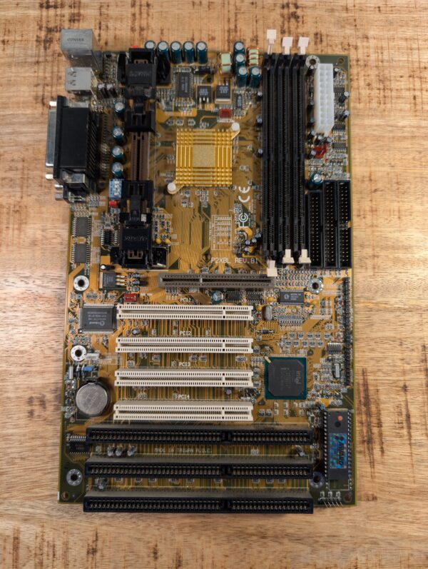 DFI P2XBL Slot 1