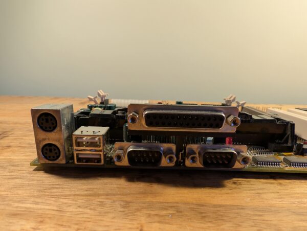 DFI P2XBL Slot 1