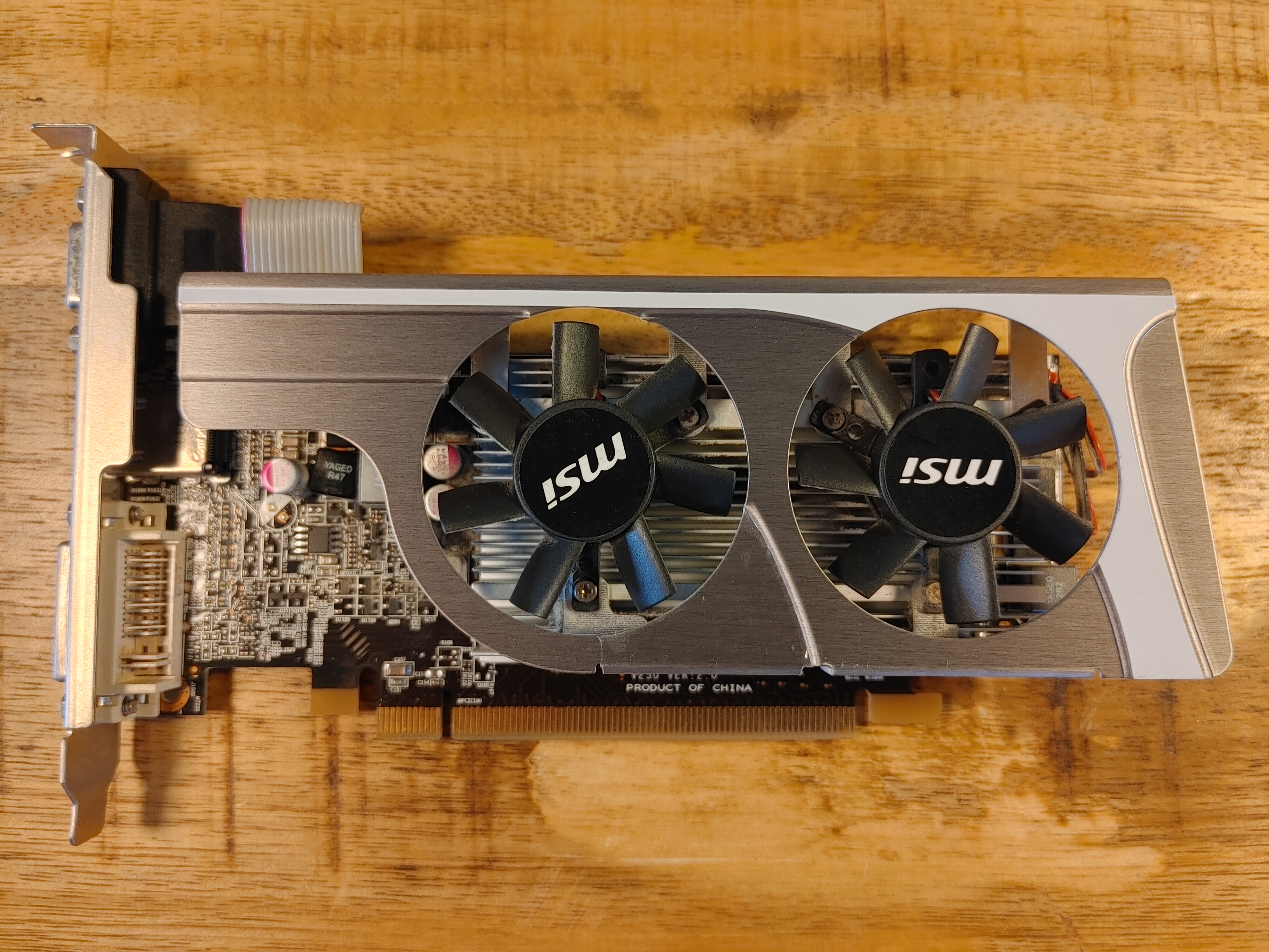 MSI Radeon 6570 1GB GDDR3 (1) MSI Radeon HD 6570 1GB GDDR3