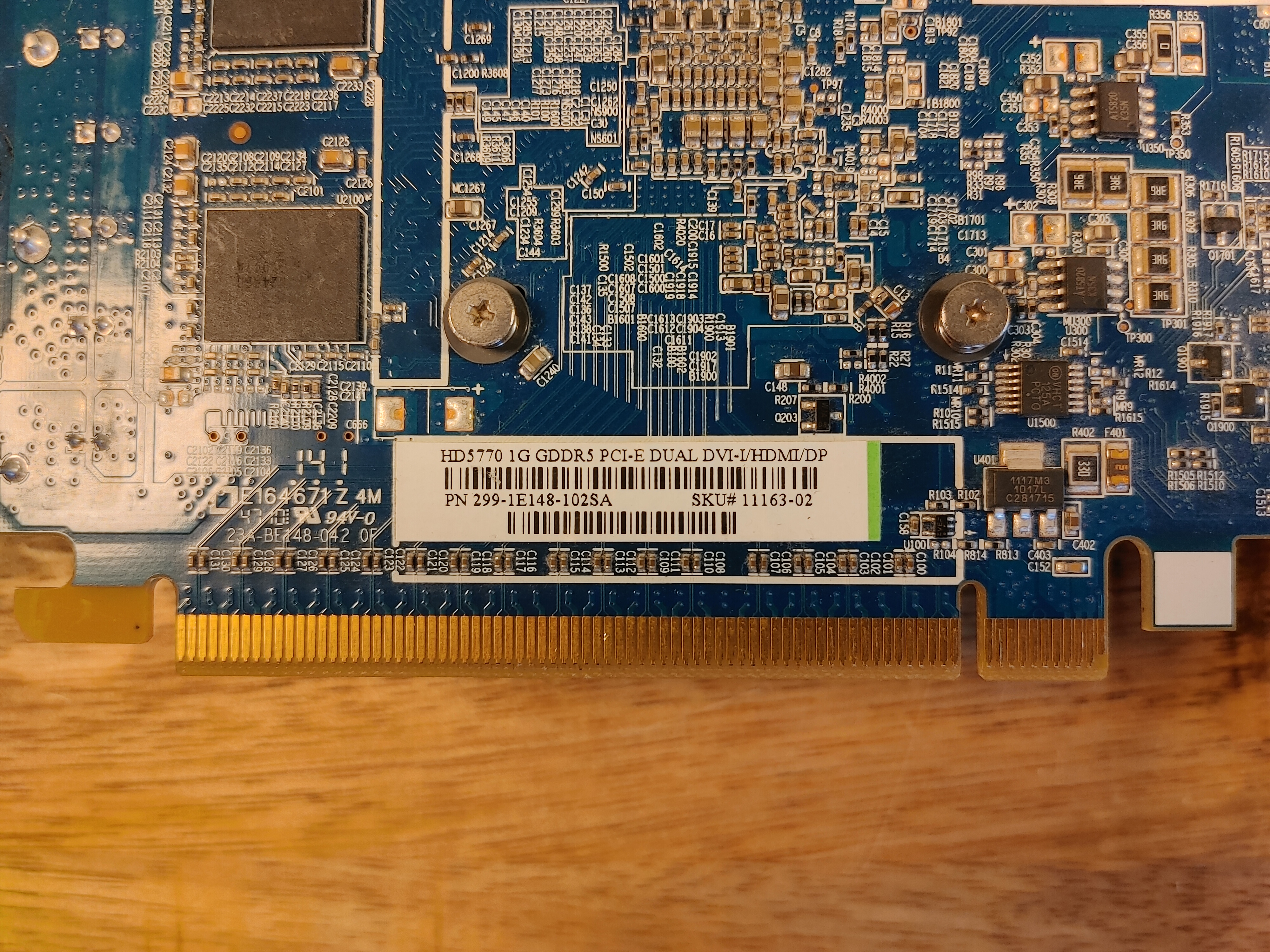 Sapphire Radeon HD5770 1GB GDDR5 (3) Sapphire Radeon HD 5770 1GB GDDR5