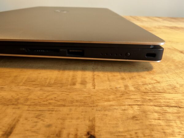 Dell XPS 15 9560 | 7th Gen Intel Core i7 | Nvidia GeForce 1050 | 15.6" IPS 4K Touchscreen