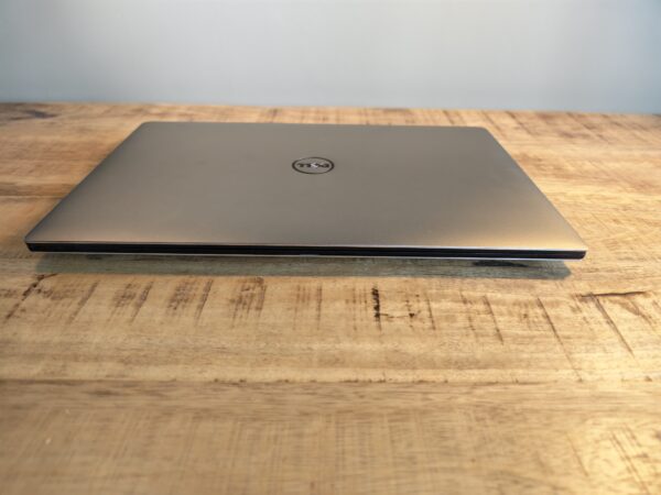 Dell XPS 15 9560 | 7th Gen Intel Core i7 | Nvidia GeForce 1050 | 15.6" IPS 4K Touchscreen