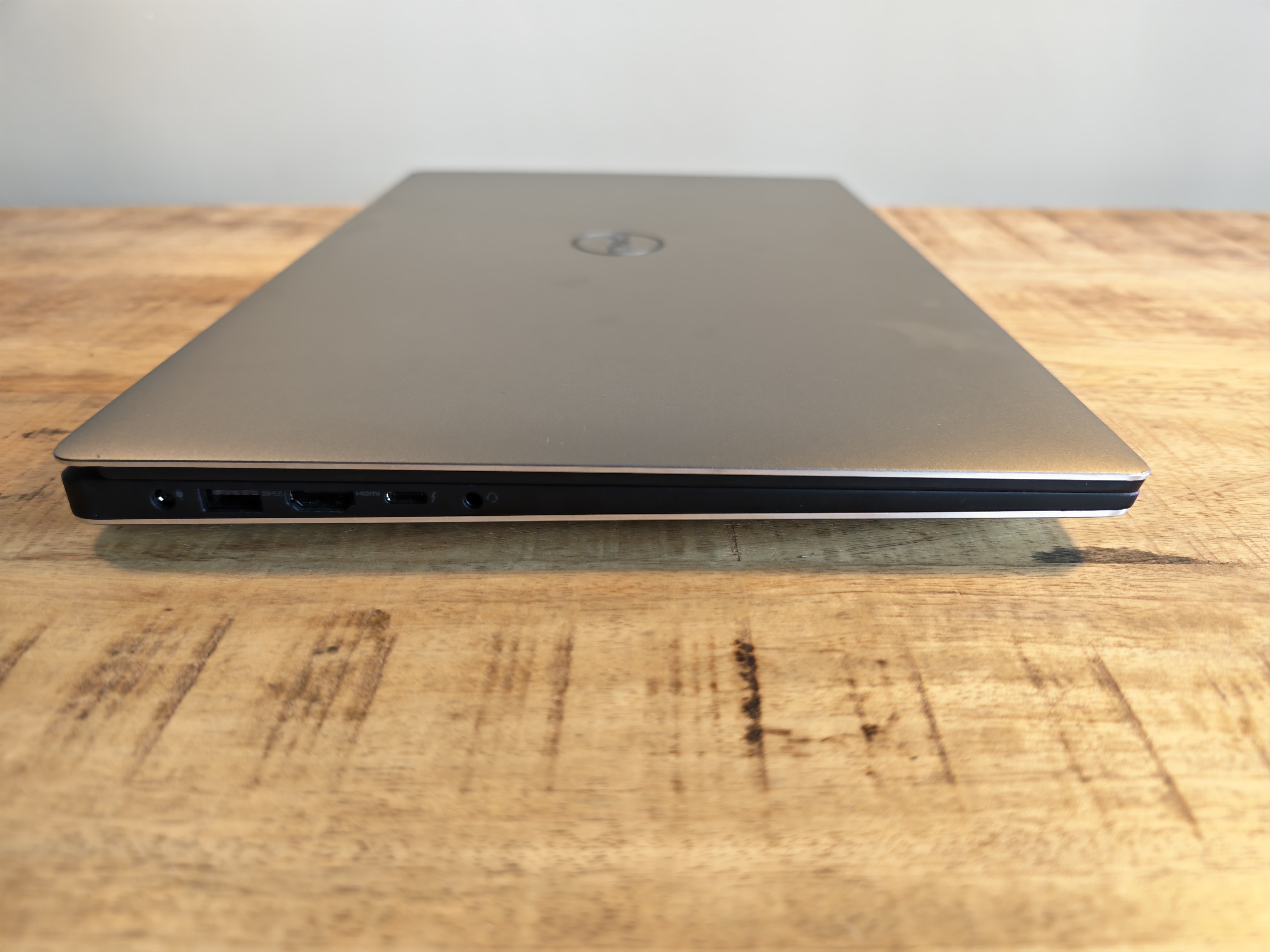 Dell XPS 15 9560 | 7th Gen Intel Core i7 | Nvidia GeForce 1050 | 15.6" IPS 4K Touchscreen