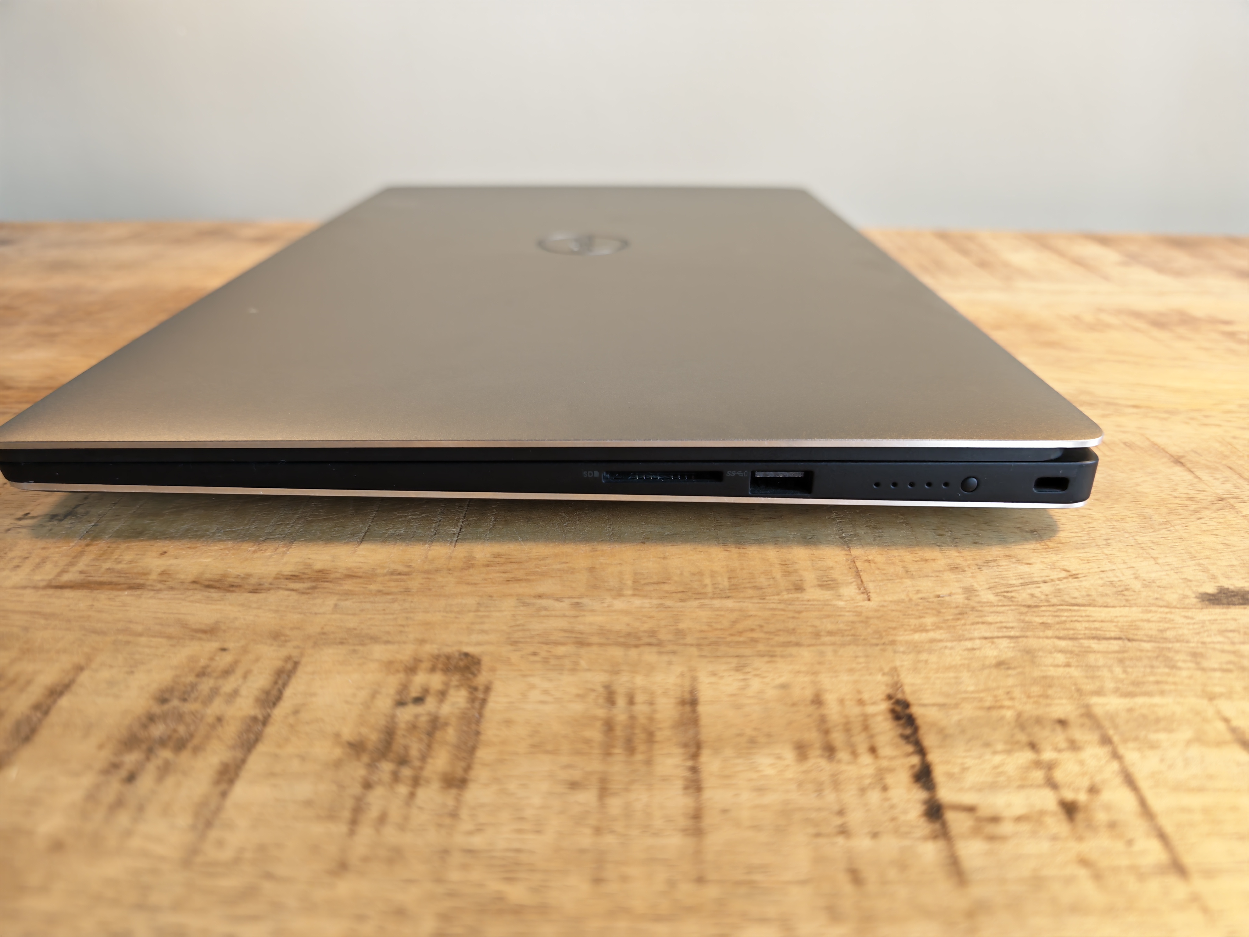 Dell XPS 15 9560 | 7th Gen Intel Core i7 | Nvidia GeForce 1050 | 15.6" IPS 4K Touchscreen